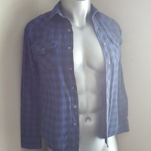 Roebuck & Co. Plaid long sleeve button up shirt